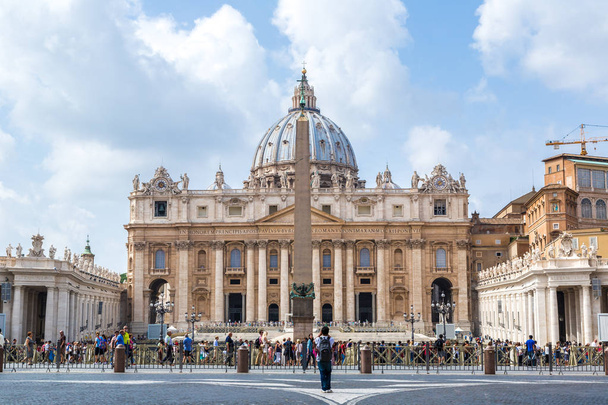 ROME, ITALY - JULY 12, 2014: Basilica of Saint Peter in Vatican in a summer day on July 12, 2014 in Vatican City, Vatican - 写真・画像