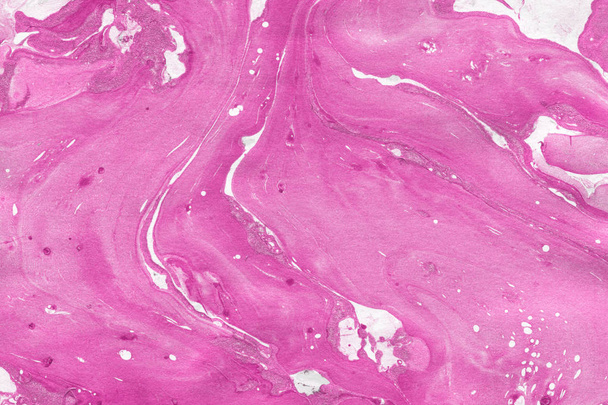 Fond en marbre rose avec des éclaboussures de peinture texture - Photo, image