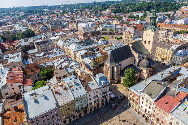 LVIV, UKRAINE - JULY 27, 2014: Lviv panoramic bird's-eye view of from of the city centre in Ukraine - Fotografie, Obrázek