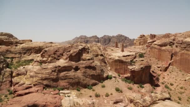 Widok z wysokiego antyczne strony Petry w Jordanii, piękne cudu świata  - Materiał filmowy, wideo