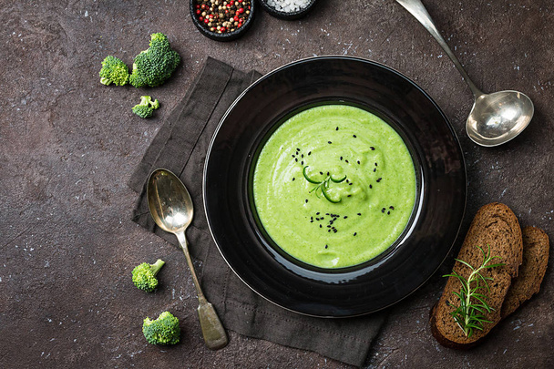 Broccoli cream soup - Foto, Bild