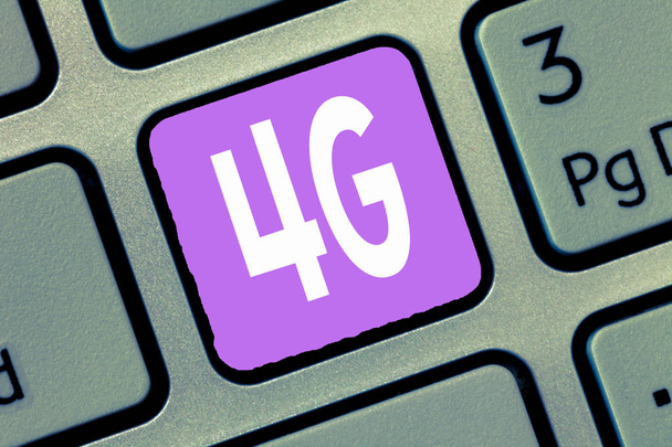 Texte d'écriture de mot 4G. Concept d'entreprise pour la norme de communication mobile Accès Internet sans fil à une vitesse supérieure
 - Photo, image