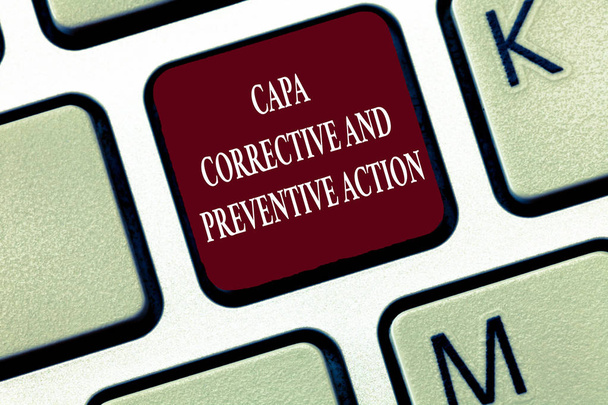 Signo de texto que muestra la acción correctiva y preventiva de Capa. Foto conceptual Eliminación de inconformidades
 - Foto, imagen