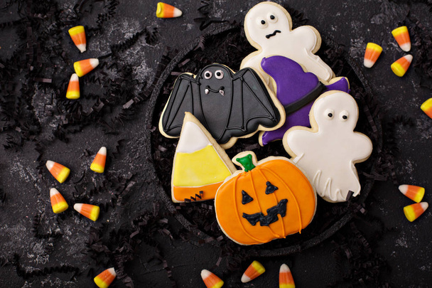 Halloween cookies decorated with royal icing - Valokuva, kuva