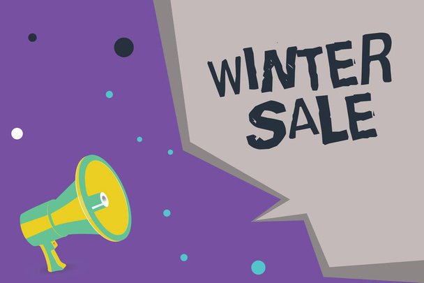 Κείμενο πινακίδα που δείχνει την πώληση του χειμώνα. Εννοιολογική φωτογραφία εκπτώσεις που προσφέρονται στο τέλος του έτους Holiday πωλήσεων χαμηλότερες τιμές - Φωτογραφία, εικόνα