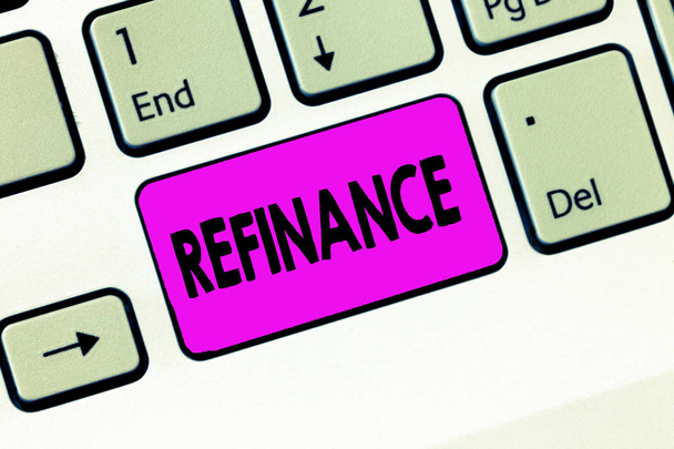 Word metin yazma Refinance. İş kavramı Finans için tekrar yerine başka bir ile mevcut borç - Fotoğraf, Görsel