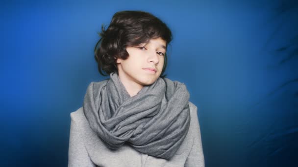 Back to school. Portrait of a teen boy who poses for the camera in autumn clothes. chroma key. Education. - Video, Çekim
