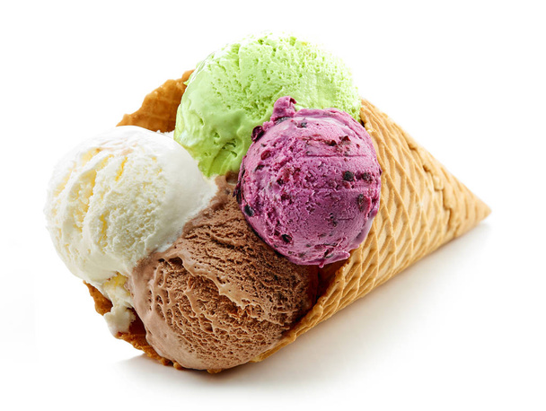 cono de helado aislado sobre fondo blanco - Foto, Imagen
