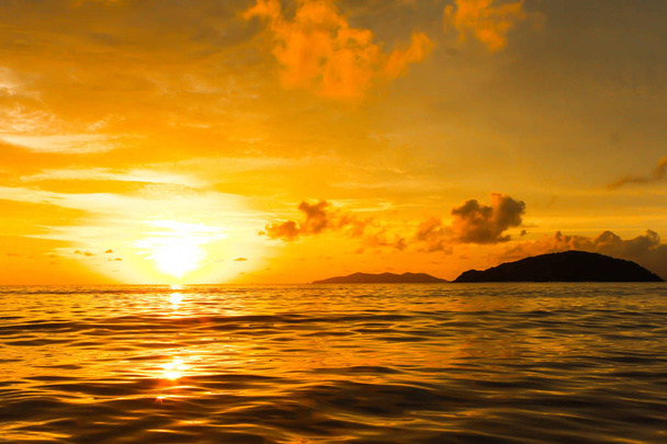 Oranžové pohled na oranžové moře západ slunce v Thajsku - Fotografie, Obrázek