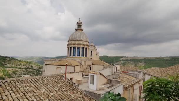 Duomo di San Georgio στο Ραγκούσα. Αρχιτεκτονική από Σικελία, Ιταλία. - Πλάνα, βίντεο