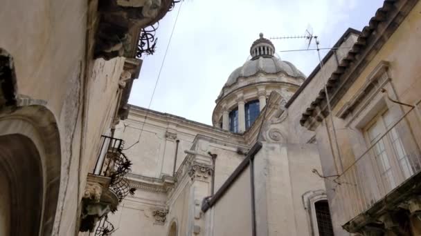 Duomo di San Georgio στο Ραγκούσα. Αρχιτεκτονική από Σικελία, Ιταλία. - Πλάνα, βίντεο