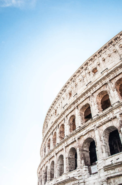 Vue extérieure du Colisée à Rome, Italie - Photo, image