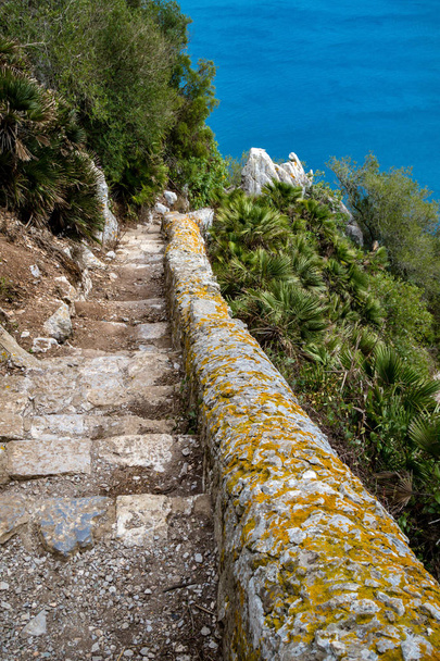 A footpath on the Rock of Gibraltar. Gibraltar is a British Overseas Territory located on the southern tip of Spain - Φωτογραφία, εικόνα