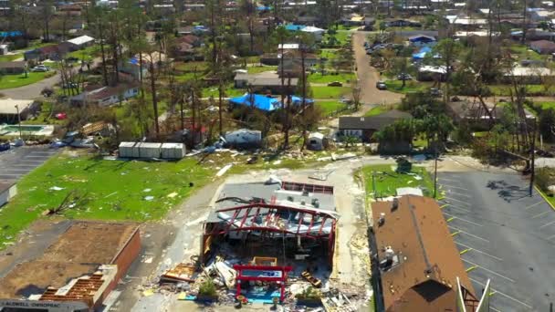 家庭や企業の破壊されたハリケーン マイケル - 映像、動画