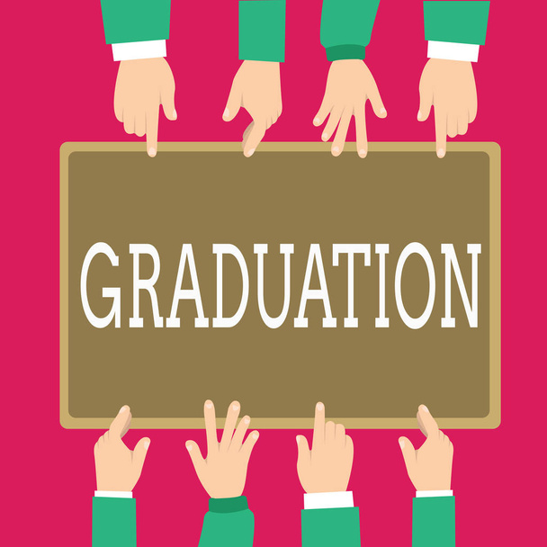 Word pisanie tekstu Graduation. Koncepcja biznesowa dla otrzymania lub przyznania certyfikacji dyplom dyplom - Zdjęcie, obraz