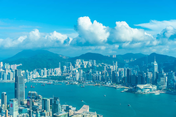 Bella architettura edificio esterno paesaggio urbano di Hong Kong città skyline con sfondo cielo blu
 - Foto, immagini