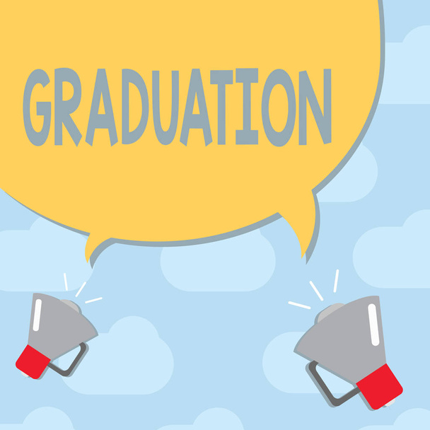 Signo de texto que muestra la graduación. Fotografía conceptual Recibir o conferir la certificación de diploma de grado académico
 - Foto, imagen