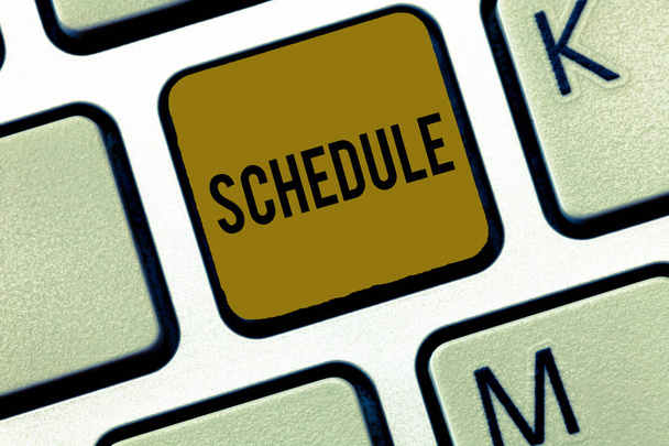 Text schreiben Zeitplan. Businesskonzept für Plan zur Durchführung von Prozeßverfahren mit Listen Veranstaltungszeiten - Foto, Bild