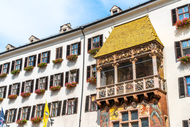 Detail of the famous Goldenes Dachl at Innsbruck in Austria. - Foto, imagen