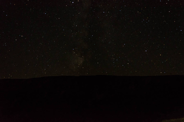 Milky way - night sky - Foto, imagen