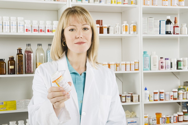 Portrait Of Female Pharmacist - Foto, Imagen