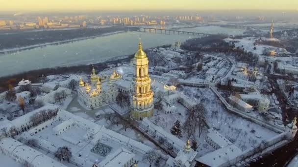 Kiev-Pechersk Lavra. Falling snow in a winter. Kiev, Ukraine - Footage, Video