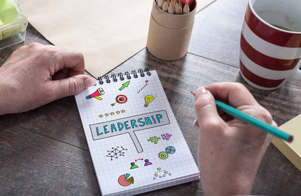 Leadership concept drawn on a notepad - Фото, изображение