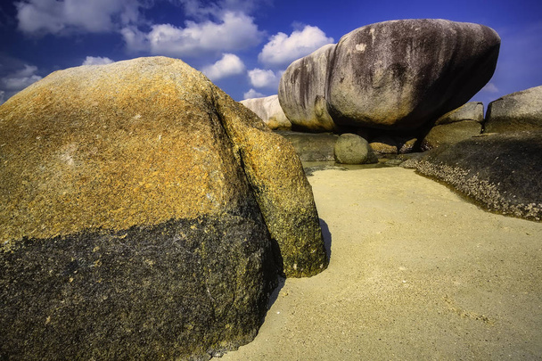 View of a group of big stones on the Tanjung Tinggi beach from island Belitung/Indonesia/ - Φωτογραφία, εικόνα