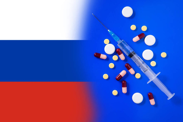 Ιατρική σύριγγα με το ντόπινγκ φόντο τη σημαία της Ρωσίας. Έννοια του ντόπινγκ στον αθλητισμό - Φωτογραφία, εικόνα
