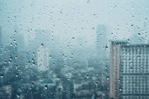 krople deszczu na okno - Zdjęcie, obraz