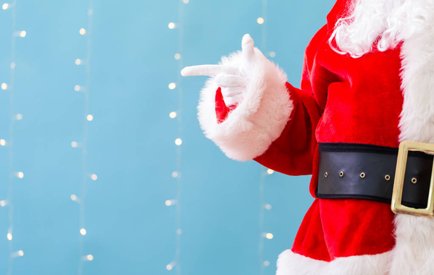 Babbo Natale con gesto pungente
 - Foto, immagini