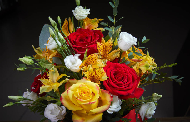 güzel taze çiçek buketi, Sevgililer günü kavramı - Fotoğraf, Görsel