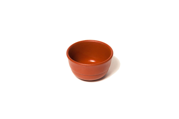 Barna agyag kupa. A koncepció a tea szertartás, reggeli, tea - Fotó, kép