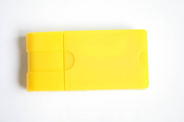 Czytnik kart żółty zbliżenie - Zdjęcie, obraz