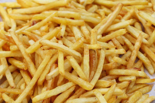 Franse frietjes is heerlijk op straat eten - Foto, afbeelding