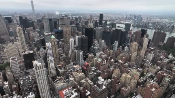 A légi felvétel a felhőkarcolók Manhattan - Felvétel, videó