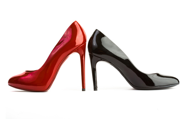Zapatos de tacón alto rojo y negro para mujer
 - Foto, imagen