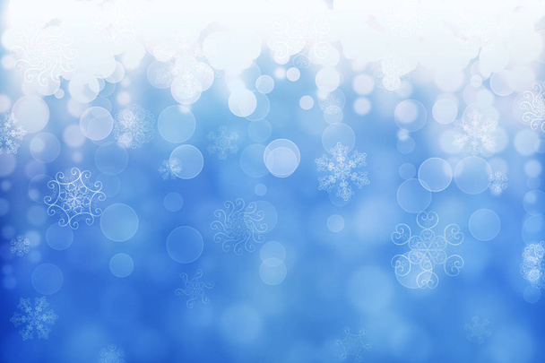 Χριστούγεννα Περίληψη θαμπάδα χειμώνα πέφτει χιόνι μπλε μωβ οριζόντια bokeh φόντο με μοναδικό νιφάδες χιονιού. Θολή όμορφη λαμπερά φώτα. Φόντο διακοπές Χριστουγέννων και Πρωτοχρονιάς. Χώρο για το κείμενο. - Φωτογραφία, εικόνα