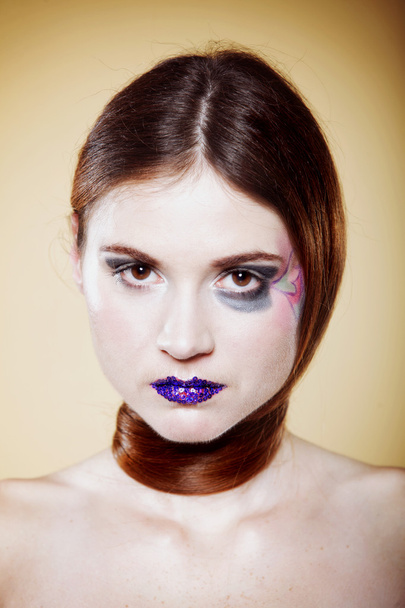 portrait of young beautiful woman creative make up - Foto, afbeelding