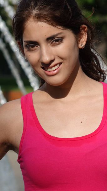 Happy Young Latina Adult Female Wearing Sportswear - Foto, afbeelding