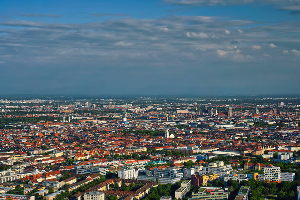 Ilmakuva Münchenistä. München, Baijeri, Saksa
 - Valokuva, kuva
