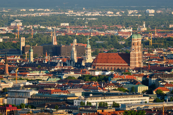 Münih hava görünümünü. Münih, Bavyera, Almanya - Fotoğraf, Görsel