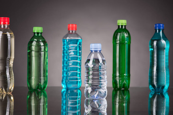 колір пластикова пляшка
 - Фото, зображення