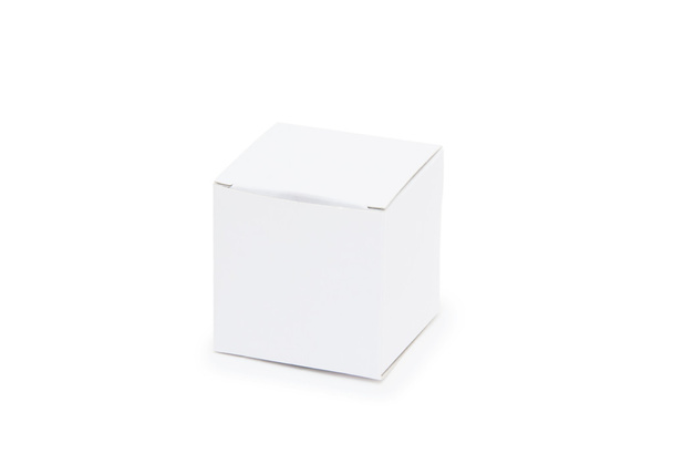Caja de regalo de papel blanco sobre fondo aislado
 - Foto, imagen