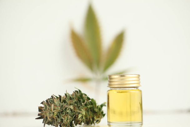 Marihuana medizinische Erholung Cannabisöl cbd - Foto, Bild