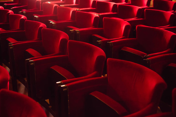 Lege stoelen in de bioscoop - Foto, afbeelding