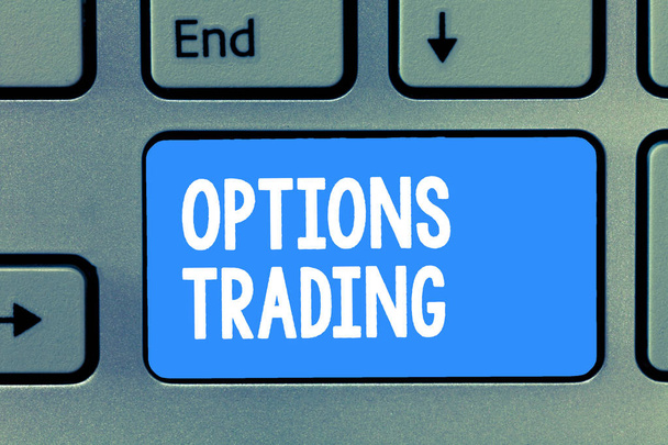 Woord schrijven tekst Opties Trading. Bedrijfsconcept voor verschillende opties om goederen of diensten wereldwijd te verspreiden - Foto, afbeelding