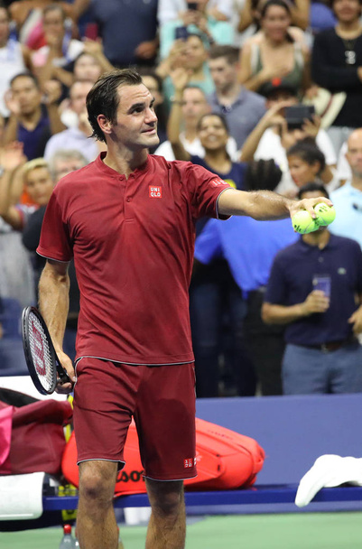NEW YORK - AUGUST 28, 2018: 20-time Grand Slam champion Roger Federer of Switzerland  celebrates victory after his 2018 US Open first round match at Billie Jean King National Tennis Center  - Φωτογραφία, εικόνα