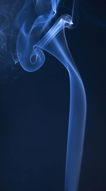 Abstract blue smoke swirls - Foto, immagini