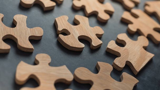 Pezzi puzzle in legno, concetto di business
 - Foto, immagini